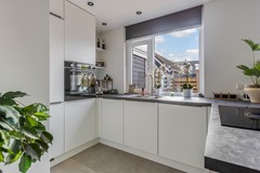 van Vollenhovenstraat 10-22.jpg